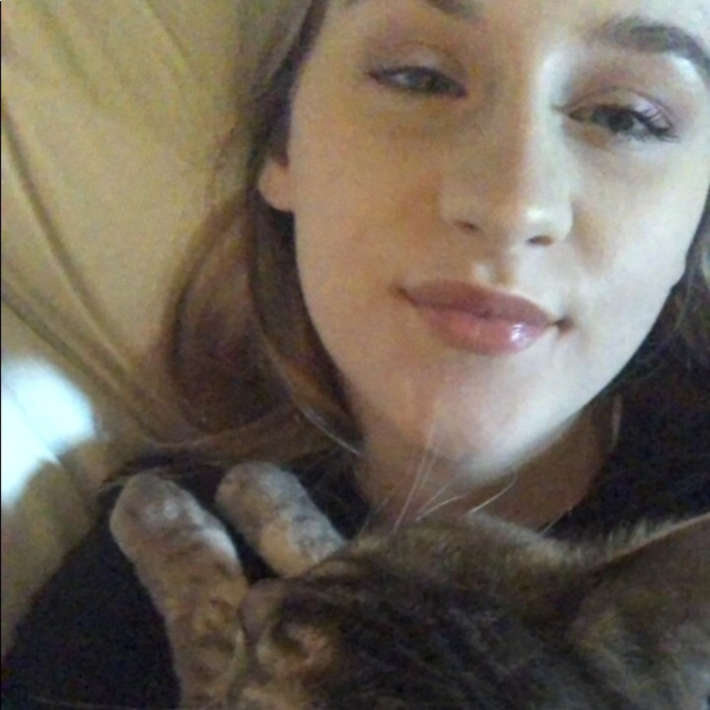 Meet your Posher, Katie